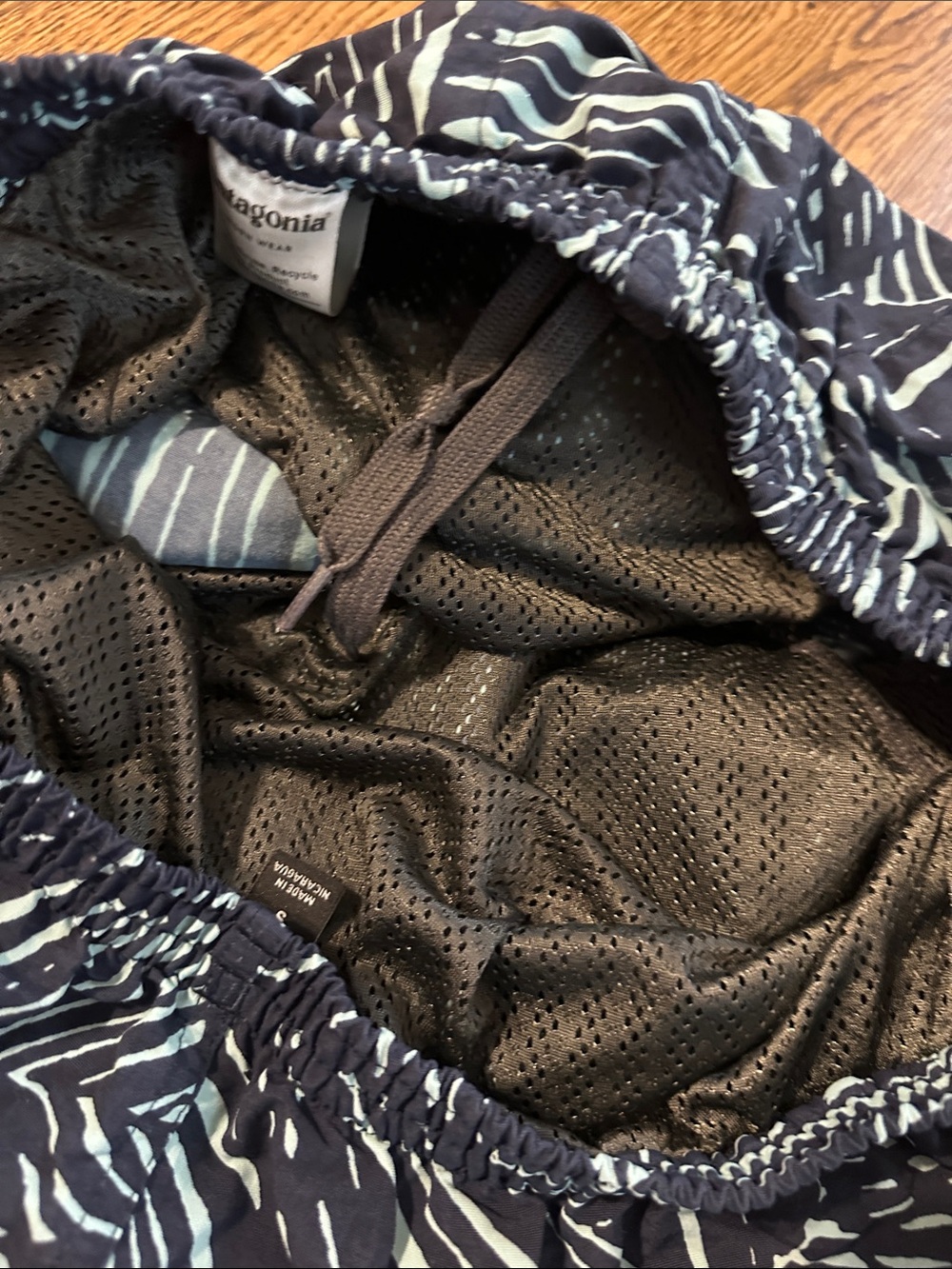 Patagonia Navy swim Shorts with Light Blue Leaf Pattern - Picture 5 of 9